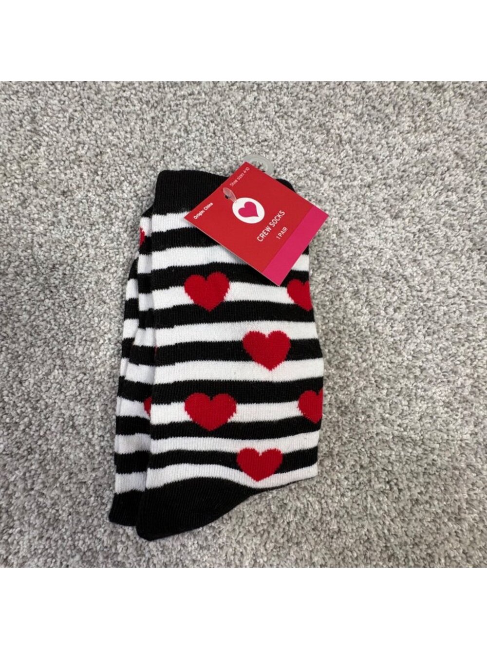 Target Heart Black White Striped Crew Socks Shoe 4-10 82% Recycled Polyester New
